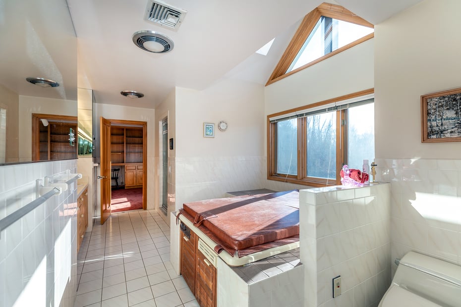 233 Southbury Road Photo 25