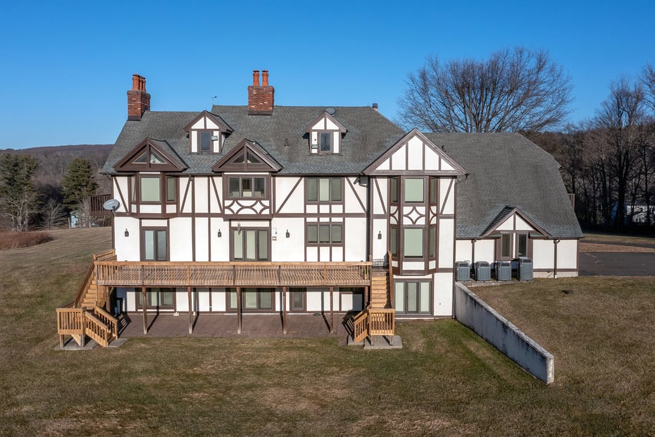 233 Southbury Road Photo 43