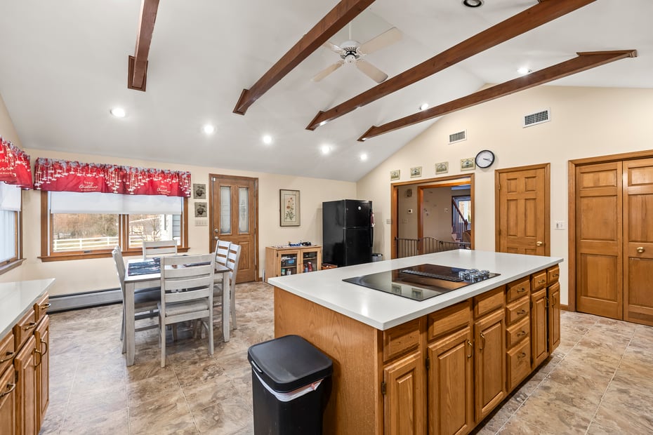 396 Walnut Tree Hill Road Photo 6