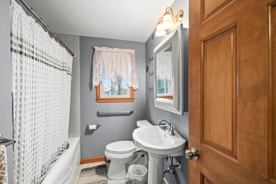 396 Walnut Tree Hill Road Photo 10