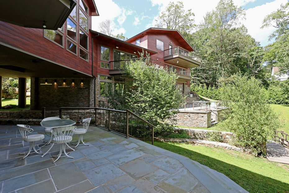 88 Green Lane Photo 38