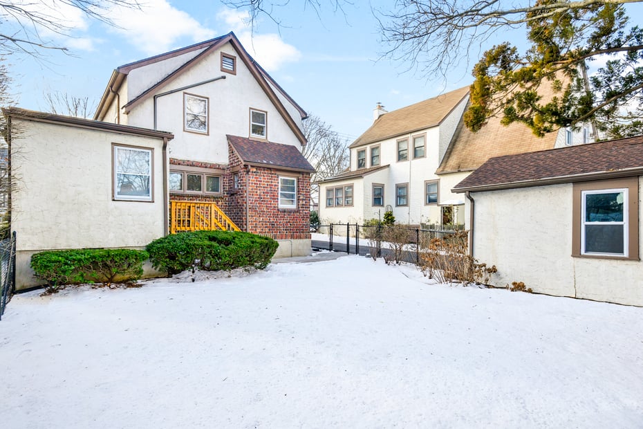 323 Wagner Avenue Photo 17