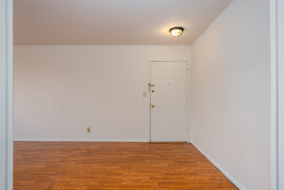 306 Old Country Road #306 Photo 8