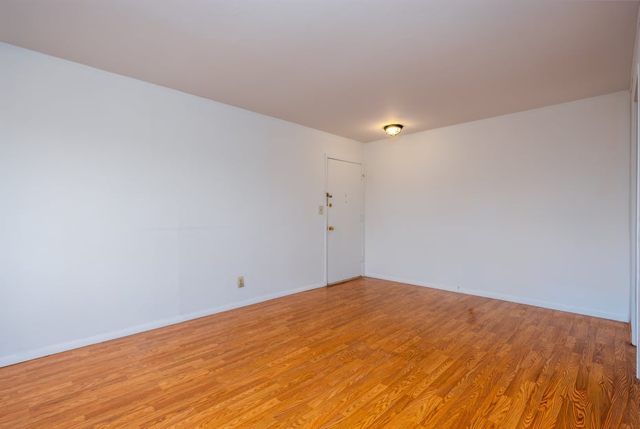 306 Old Country Road #306 Photo 7