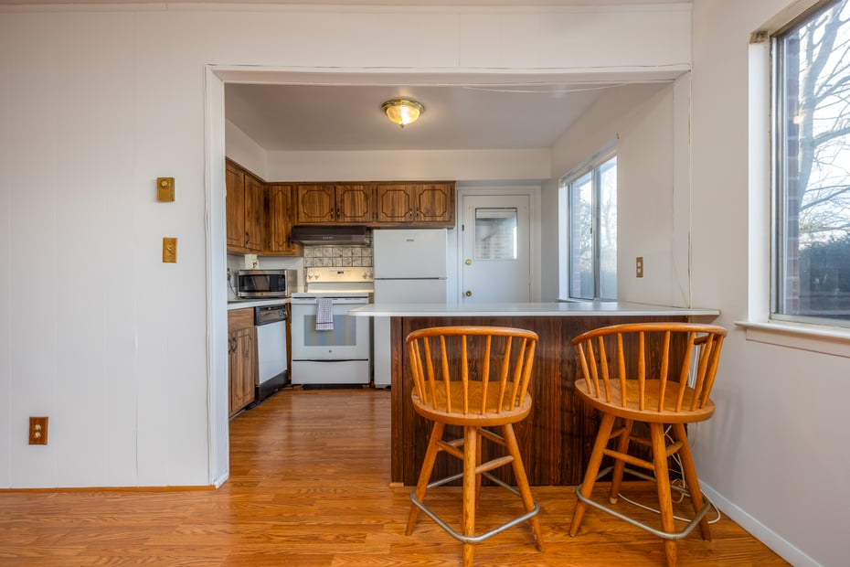 306 Old Country Road #306 Photo 10