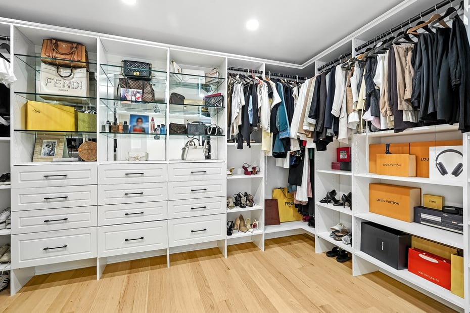 6 Eaton Lane Photo 12