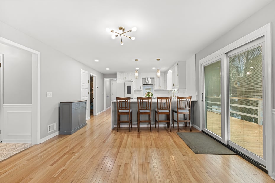 299 Redding Road Photo 4