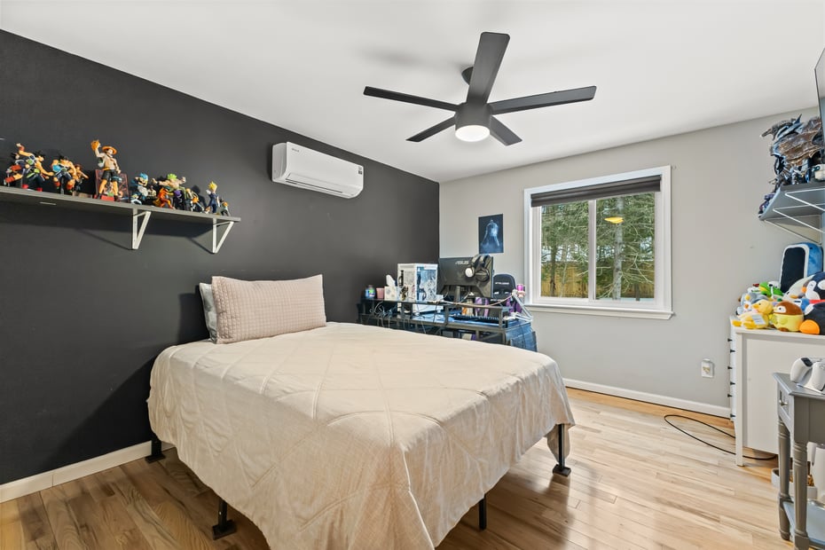 299 Redding Road Photo 11