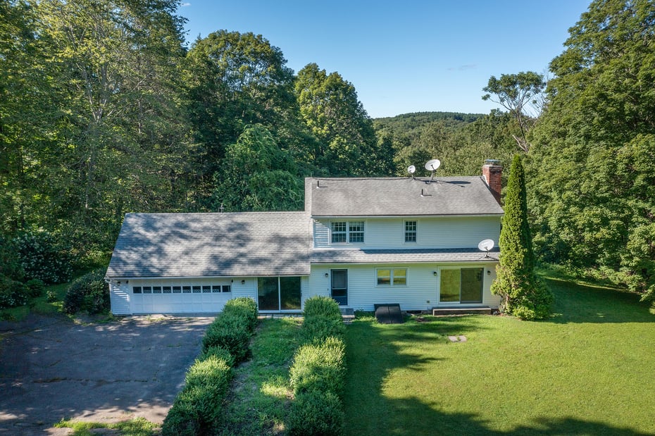 242 Tophet Road Photo 3