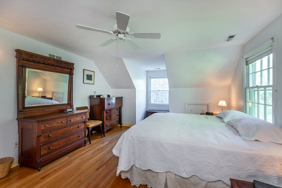 242 Tophet Road Photo 20