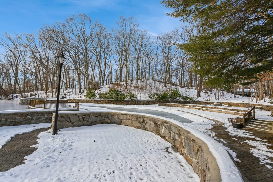 50 Aiken Street  #435 Photo 29