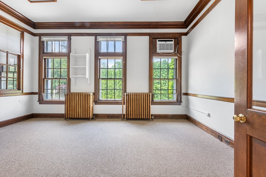 31 North Main Street Photo 16