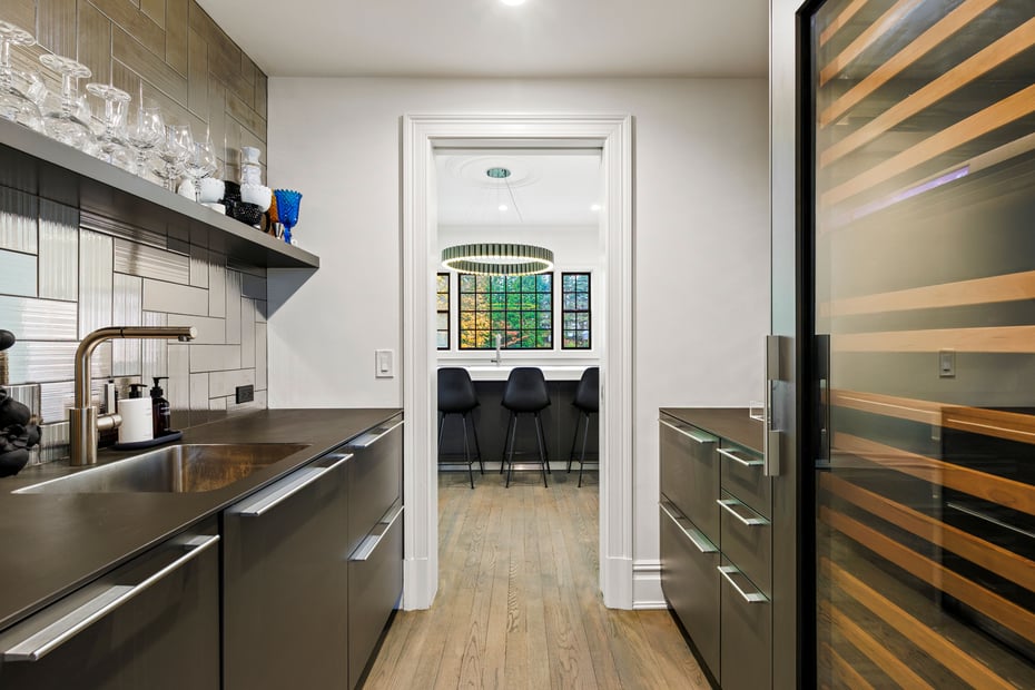 32 Seville Avenue Photo 11