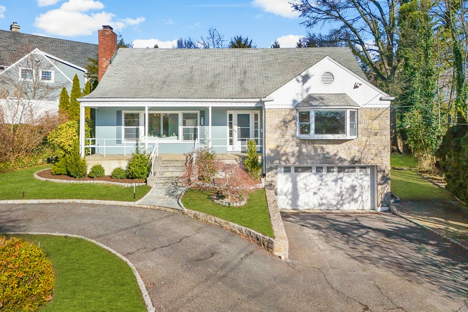 226 Guion Drive Photo 1