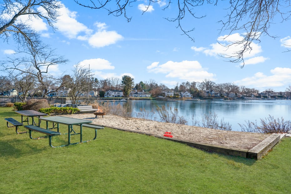 226 Guion Drive Photo 43