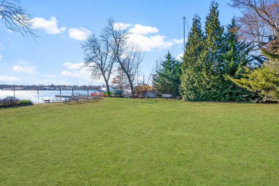 226 Guion Drive Photo 46