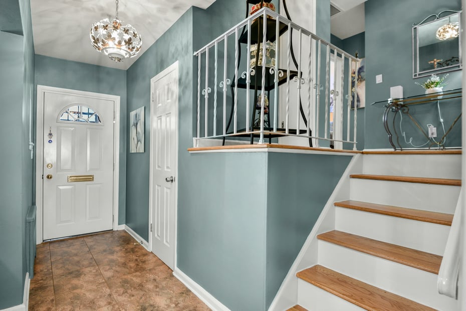 60 E Fort Hill Road Photo 6