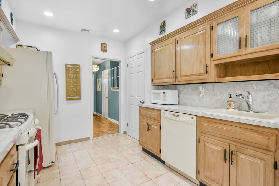 60 E Fort Hill Road Photo 10