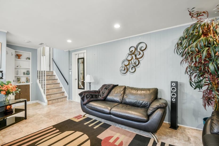 60 E Fort Hill Road Photo 32