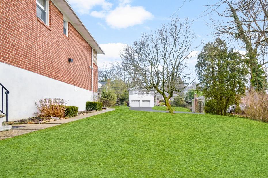 60 E Fort Hill Road Photo 39