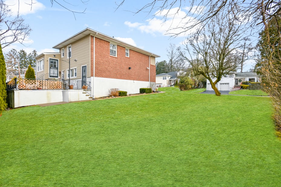 60 E Fort Hill Road Photo 40