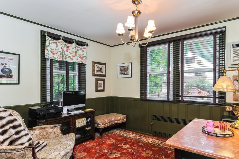 19 Fairway Street Photo 11