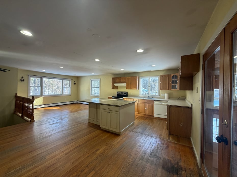 72 Johnson Road Photo 2