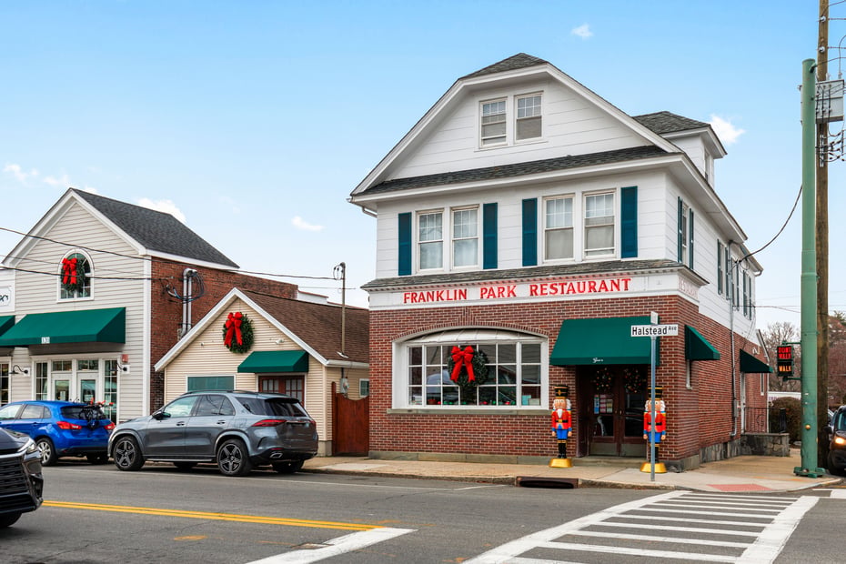 132 Halstead Avenue  #4D Photo 12
