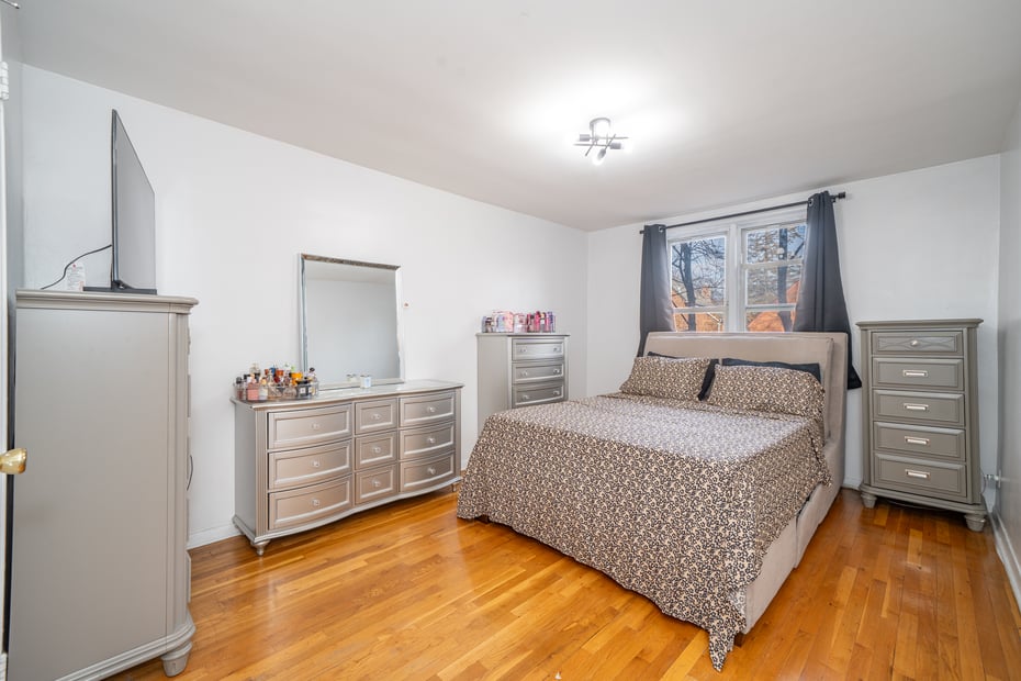 5775 Mosholu Avenue  #3A Photo 8