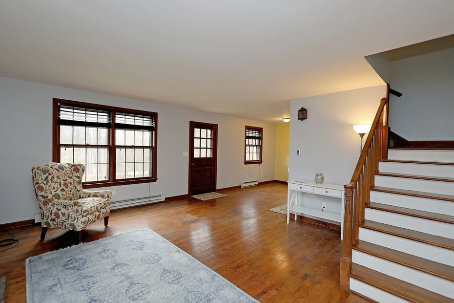 380 Newtown Turnpike Photo 4