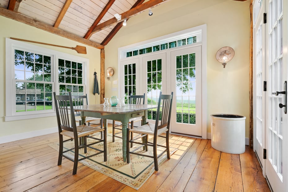 35 Northrop Street Photo 5