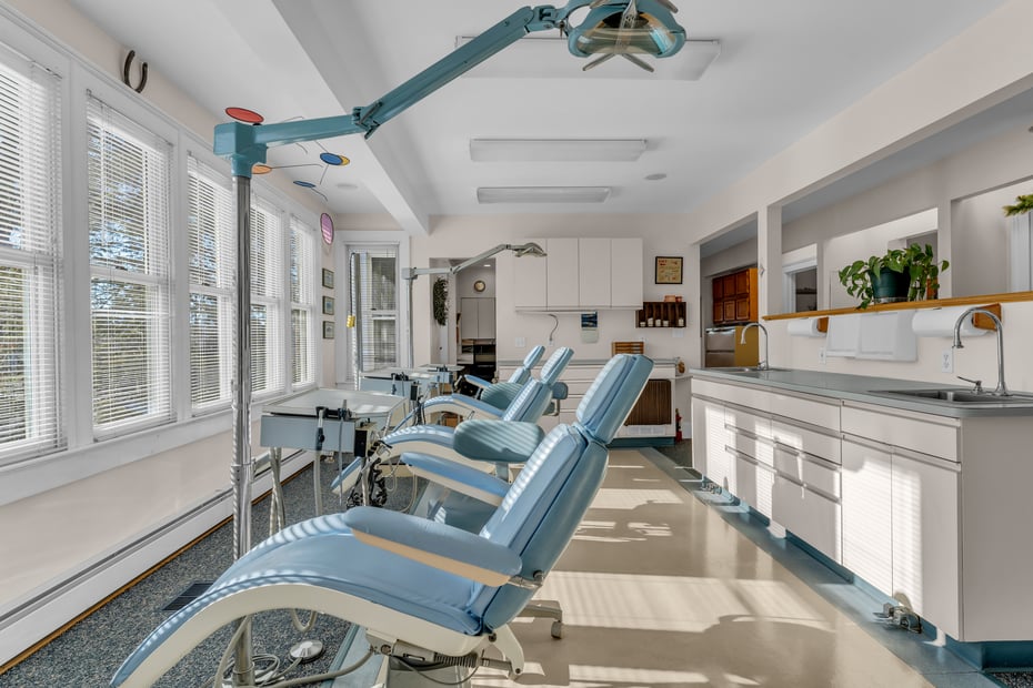 53 Montowese Street Photo 17