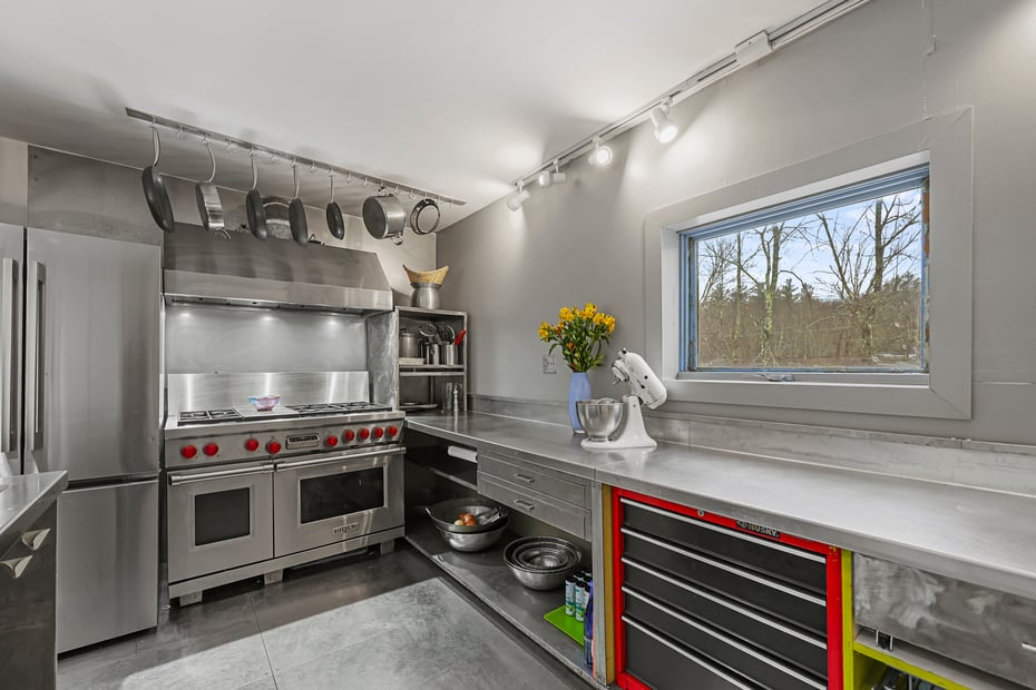 161 Otis Rd Photo 23