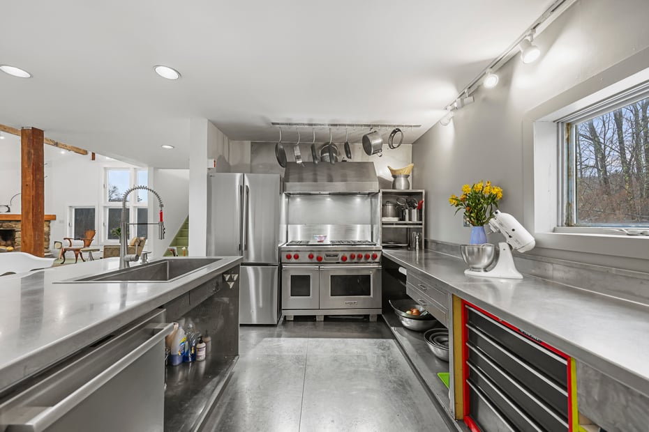 161 Otis Rd Photo 24