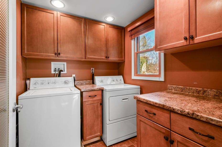 103 Old White Plains Road Photo 33