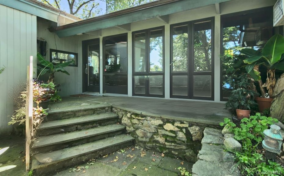 35 Saxon Woods Road Photo 5