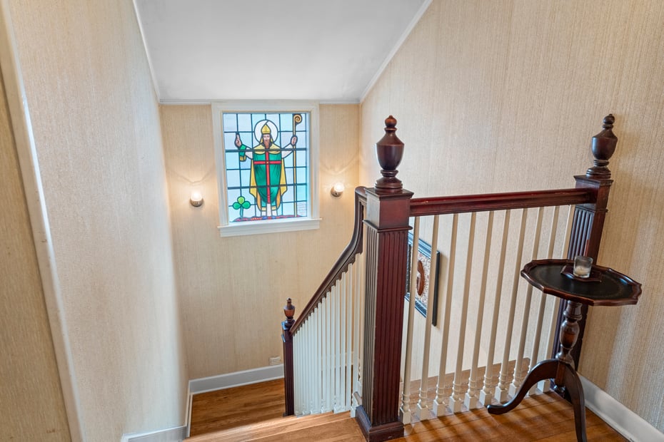 32 East Main Street Photo 14