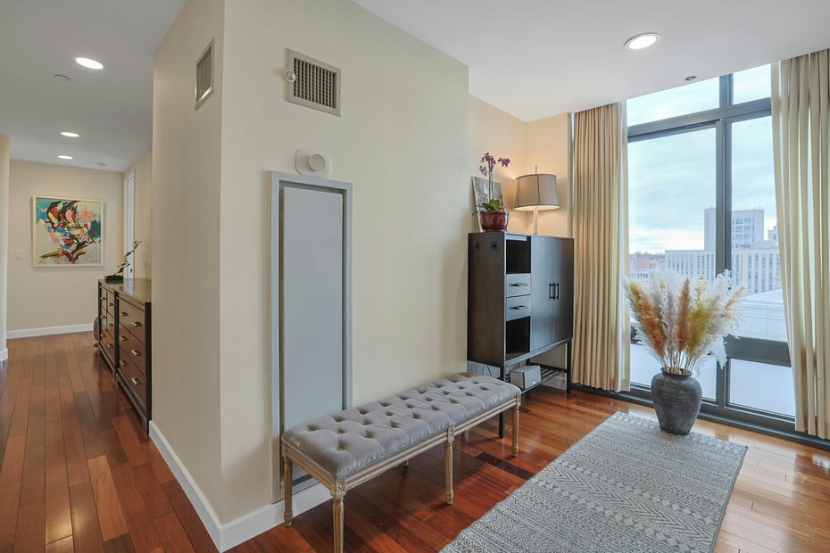 25 City Place  #10C Photo 5