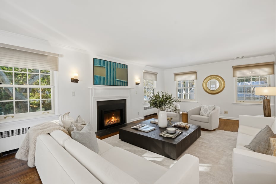 2 Village Lane Photo 5