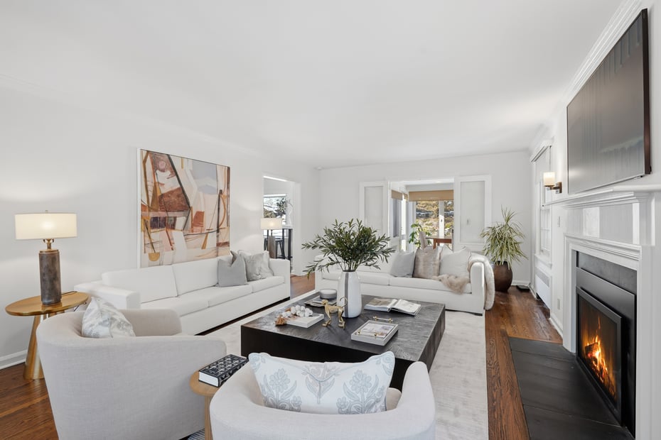 2 Village Lane Photo 7