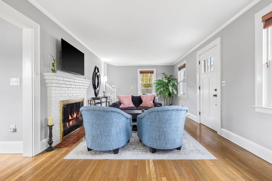 8 Glen Avenue Photo 4