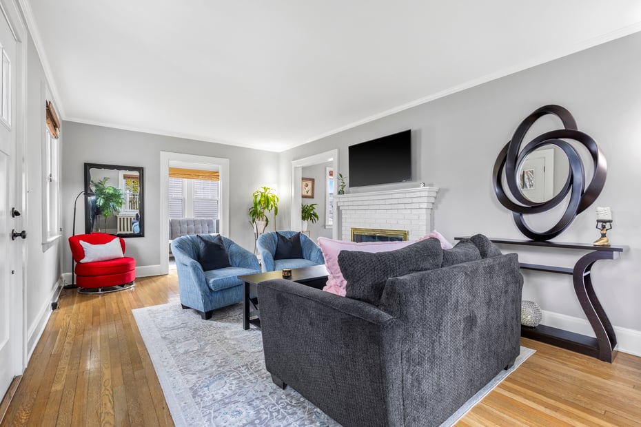 8 Glen Avenue Photo 5