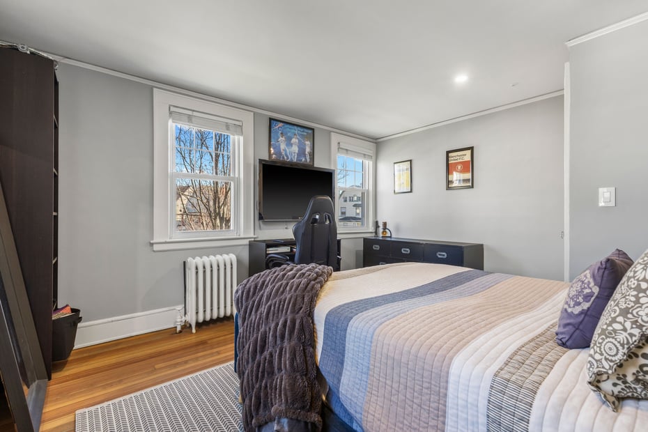 8 Glen Avenue Photo 12