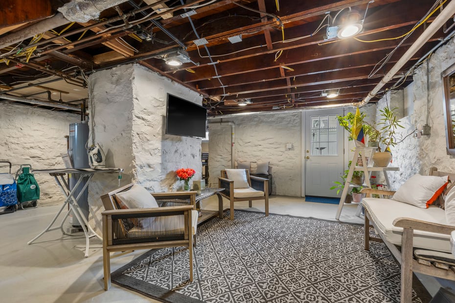 8 Glen Avenue Photo 16