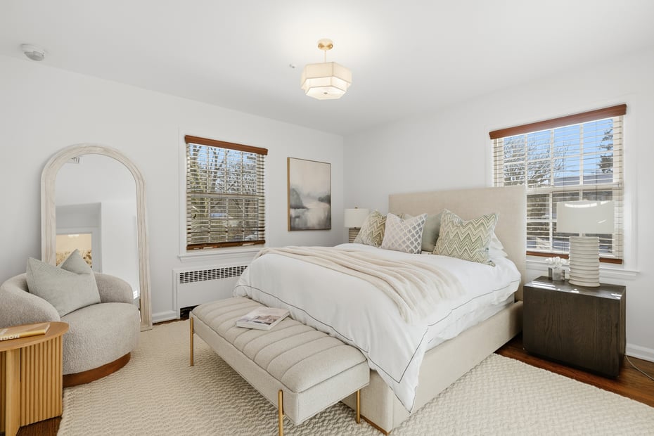 2 Village Lane Photo 16