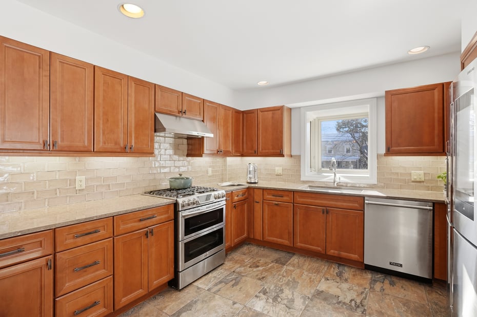 2 Village Lane Photo 13