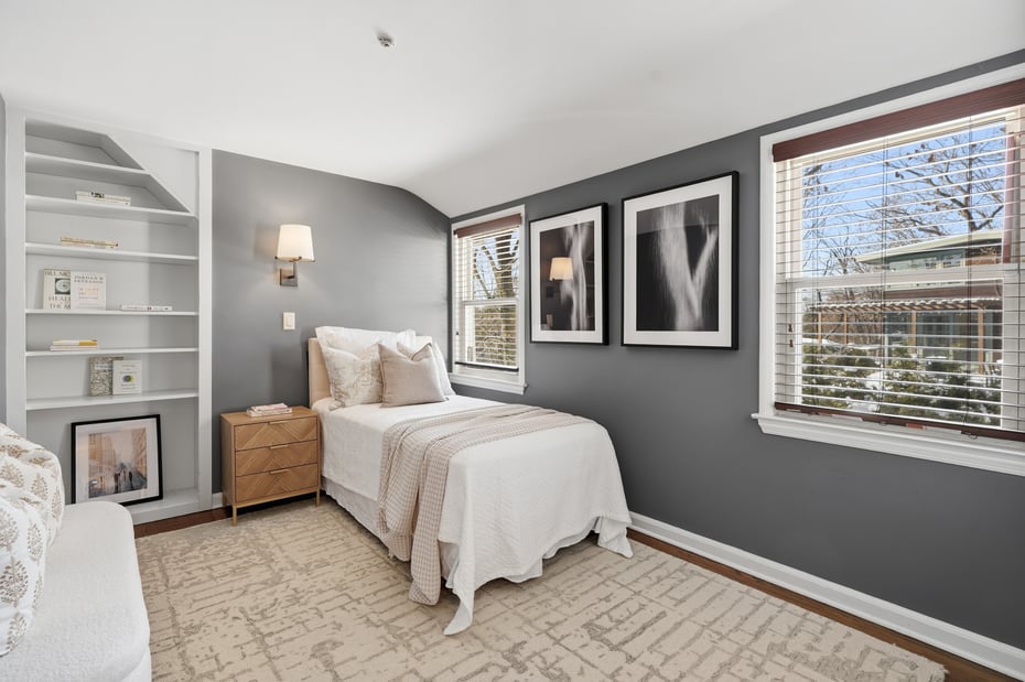 2 Village Lane Photo 24