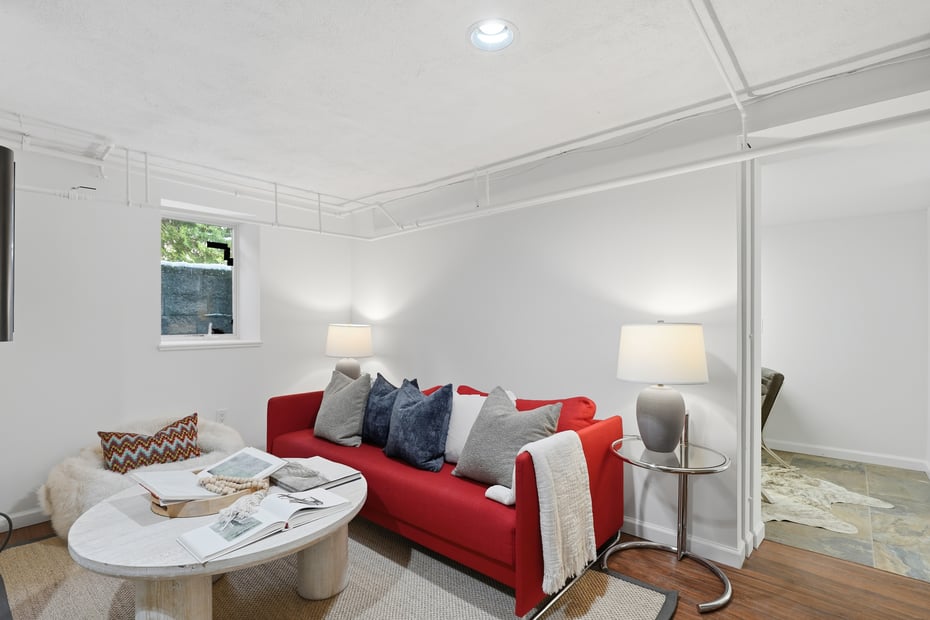 2 Village Lane Photo 28