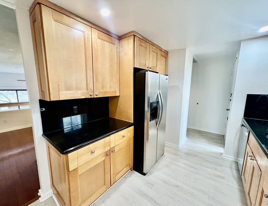 100 Hope Street  #APT 10 Photo 3