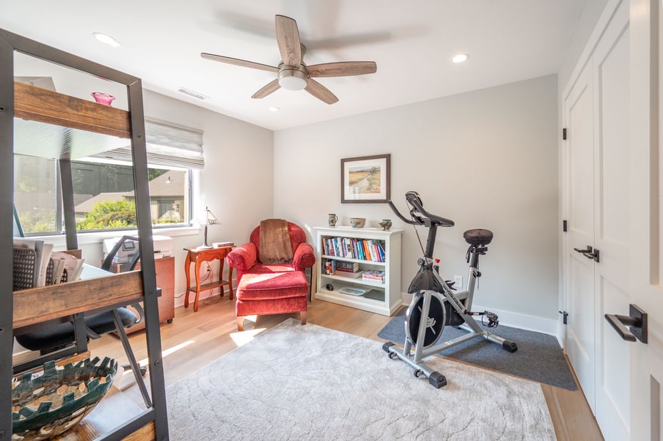 977 Heritage Village  #B Photo 18